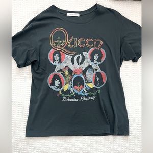 daydreamer queen band tee